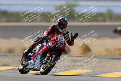 media/Oct-08-2022-SoCal Trackdays (Sat) [[1fc3beec89]]/Turn 14 (1050am)/